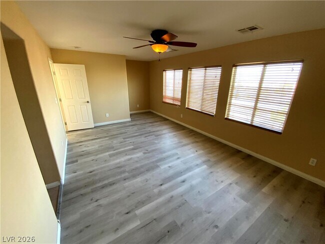 Building Photo - 1182 Enzo Ave