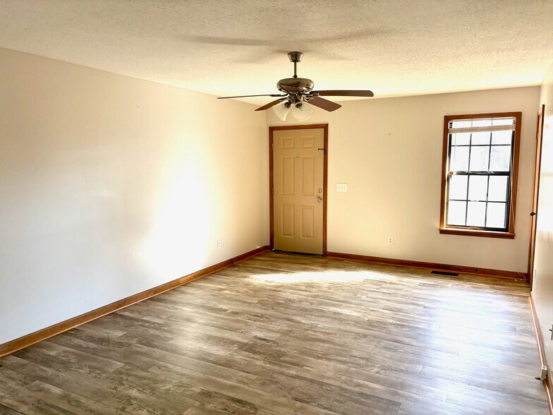 Building Photo - 109 Brookland Dr