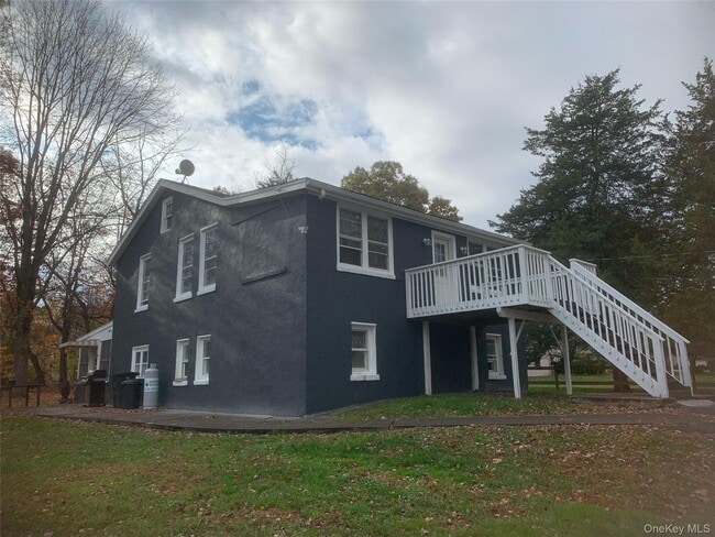 Primary Photo - 97 Holloran Rd