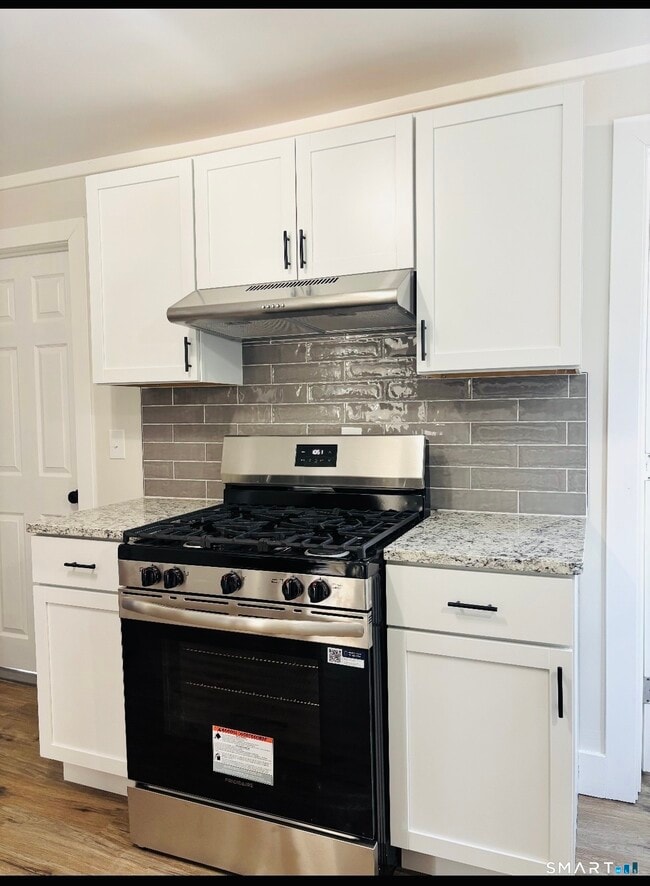 Building Photo - 107 E Pearl St