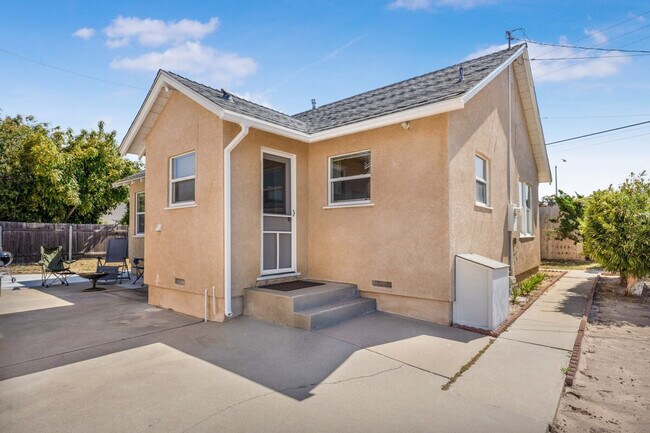 Building Photo - 4807 Foxenwood Ln