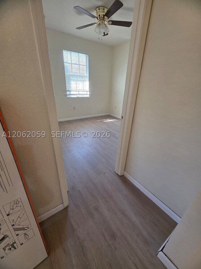 Building Photo - 2584 SW 84th Terrace