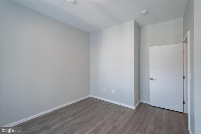 Building Photo - 4124 Haverford Ave