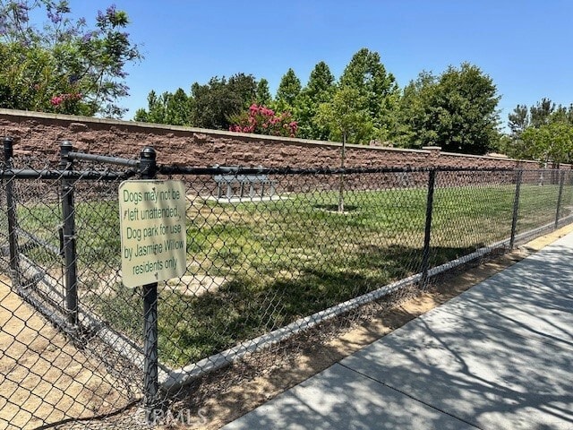 Building Photo - 15931 Moonflower Ave