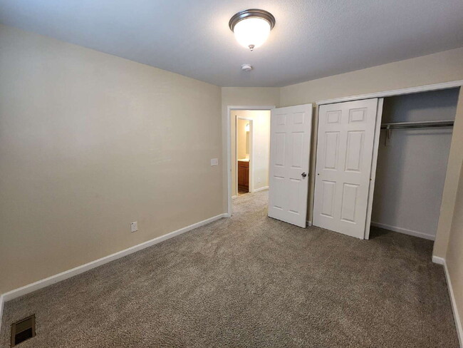 Building Photo - Nice Updated 3 Bedroom 2 Bath Two Story Home in Parker!