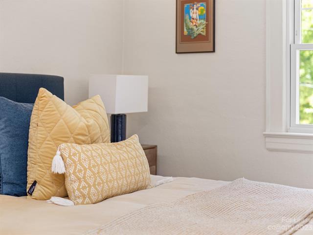 Building Photo - 181 Blake Dr