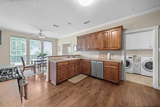 Building Photo - 16630 Thibodaux Dr
