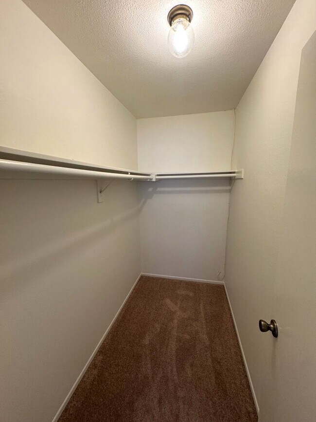 Building Photo - East Ventura Duplex – 2 Bedroom, 1.75 Bath with Private Yard