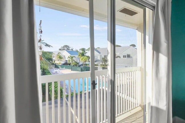 Building Photo - 6335 Riverwalk Ln