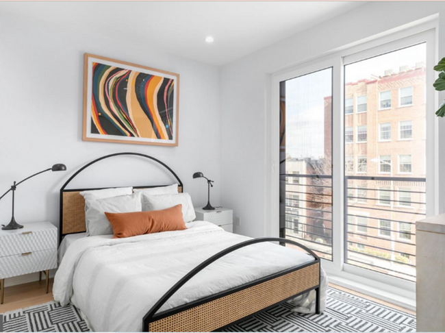 Building Photo - Stylish & Sophisticated in Shepherd Park!