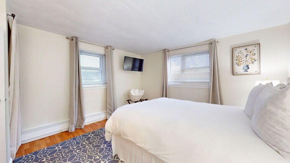 Building Photo - 79 Chestnut St