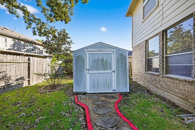 Building Photo - 2506 Parkhaven Dr