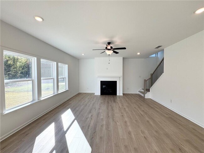 Building Photo - 51 Gresham Ct