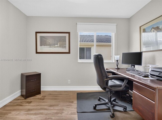 Building Photo - 2475 Cordoba Bend