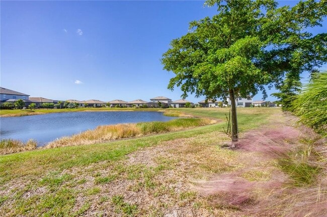 Building Photo - 15716 Barefoot Beach Dr