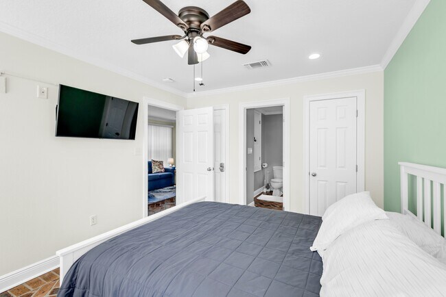 Building Photo - 4115 8th St