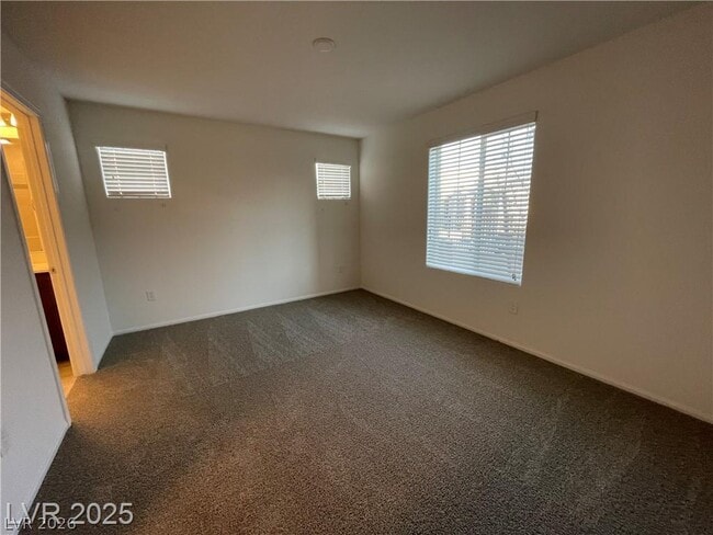 Building Photo - 645 Bellus Pl