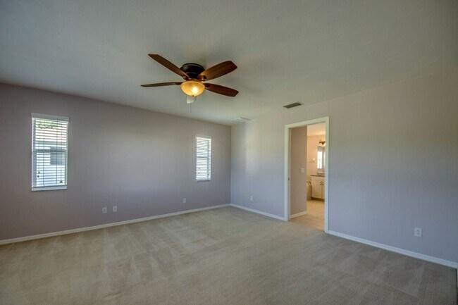 Building Photo - COMING SOON! 3 bedroom 2 bathroom single f...