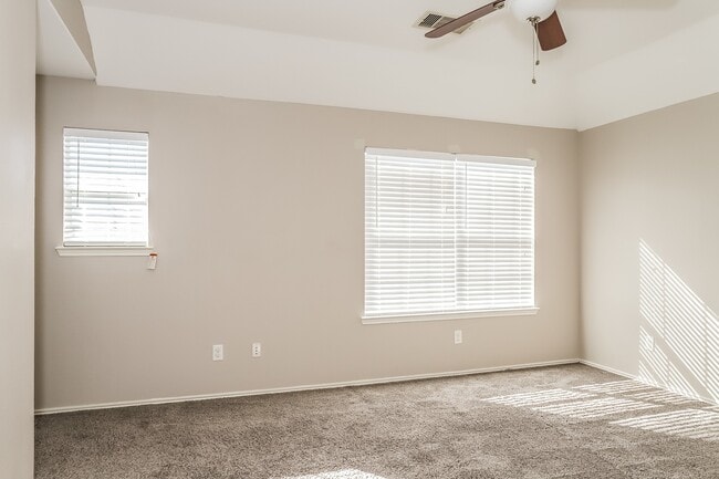 Building Photo - 2110 Nichole Woods Dr