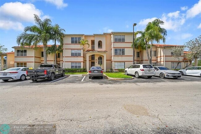 Building Photo - 3350 Pinewalk Dr N