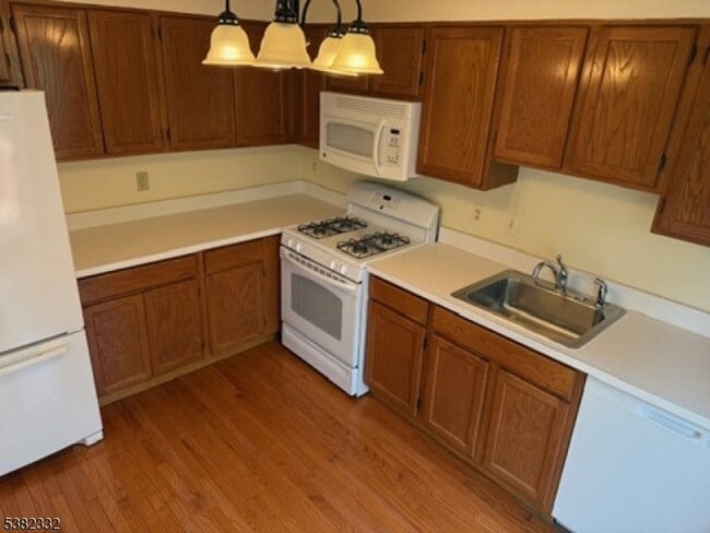 Building Photo - 8 Bateman Way