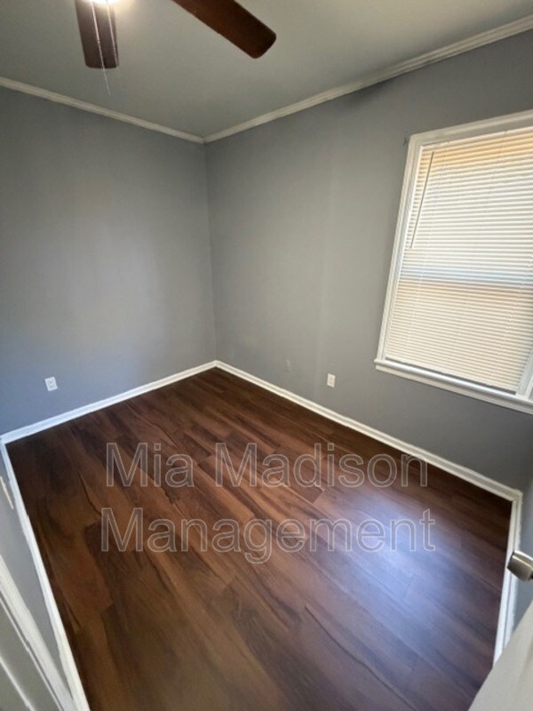 Building Photo - 5321 Athena Dr