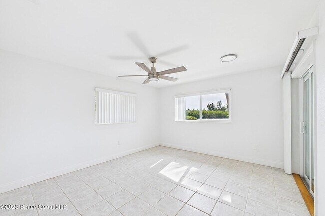 Building Photo - 778 Nassau Rd