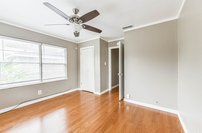 Building Photo - 4615 Braeburn Dr