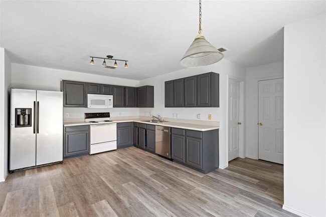 Building Photo - 2241 Southway