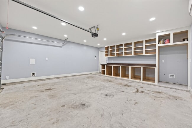 Building Photo - 20731 Calloway Crest Ct