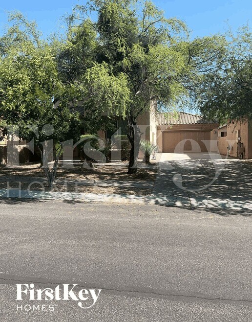 Building Photo - 10721 E Sanctuary Ridge Ln