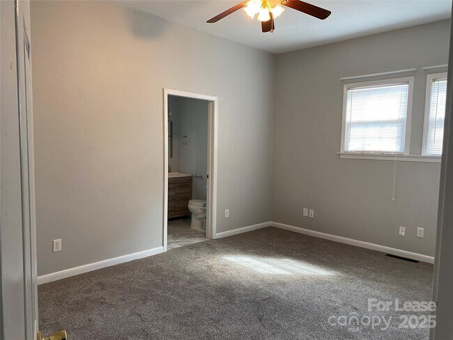 Building Photo - 315 Messick Ave