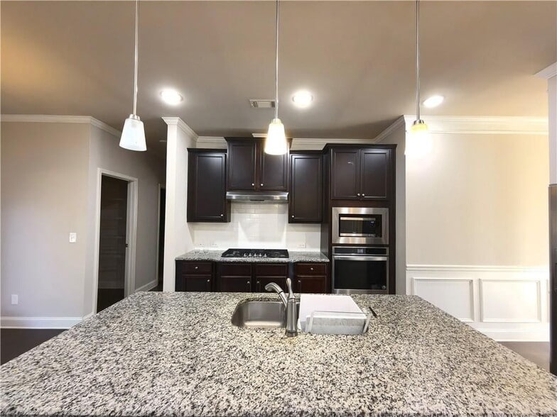 Building Photo - 3405 IVY FARM PATH