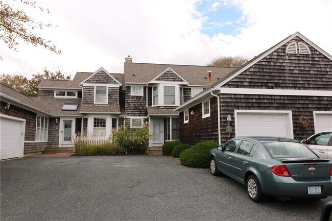 Building Photo - 40 Fox Dr