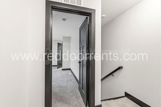 Building Photo - 416 Eastern Ave