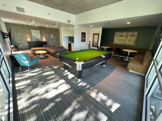 Building Photo - 501 Roy St