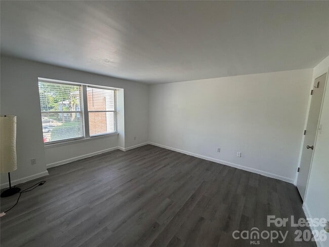 Building Photo - 9333 Old Concord Rd