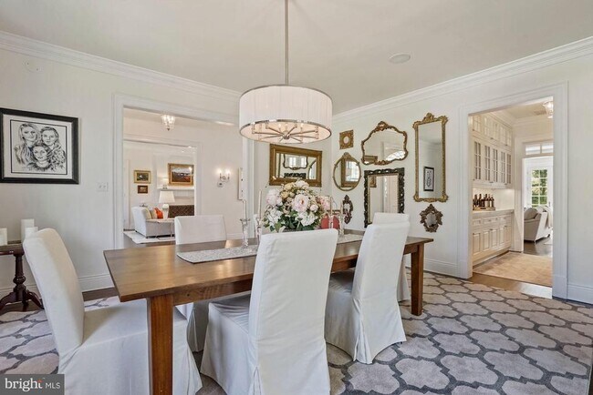 Building Photo - 1031 Pine Hill Rd