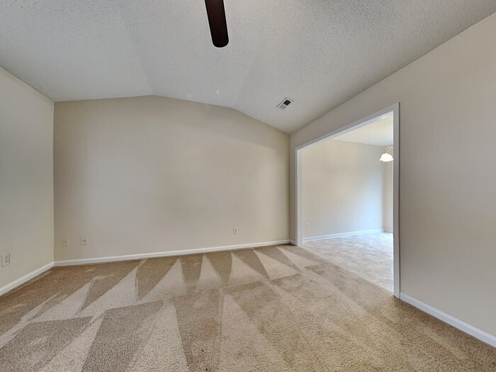 Building Photo - 2920 Westwinds Ct