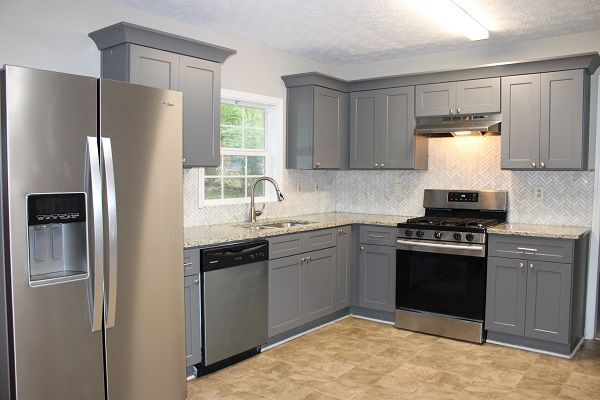 Building Photo - 888 Chartley Dr SW