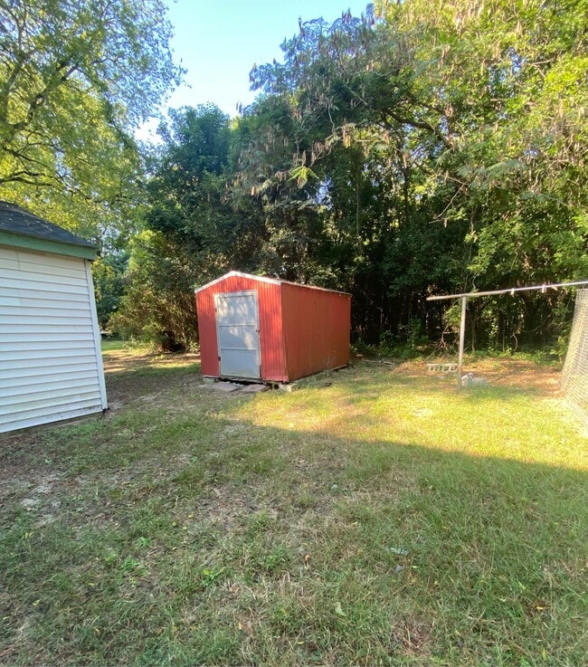 Building Photo - 282 Windsor Dr