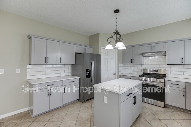 Building Photo - 305 Leatherman Ct