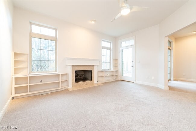 Building Photo - 3194 Richmond Rd