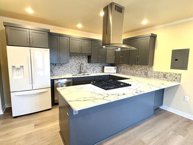 Building Photo - 2-Bed 2 bath Gig Harbor Retreat w/ Sauna & Beach Access