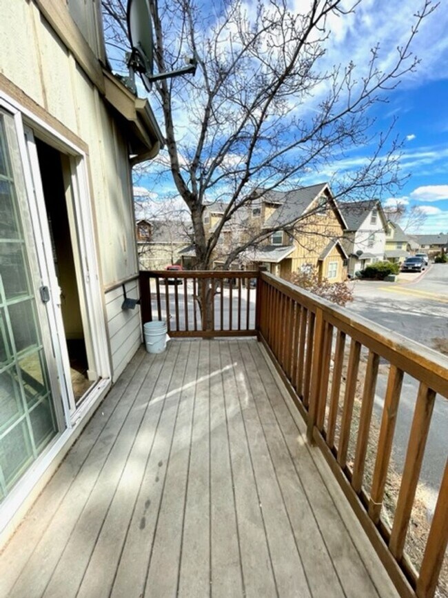 Building Photo - 1743 NE Lotus Dr