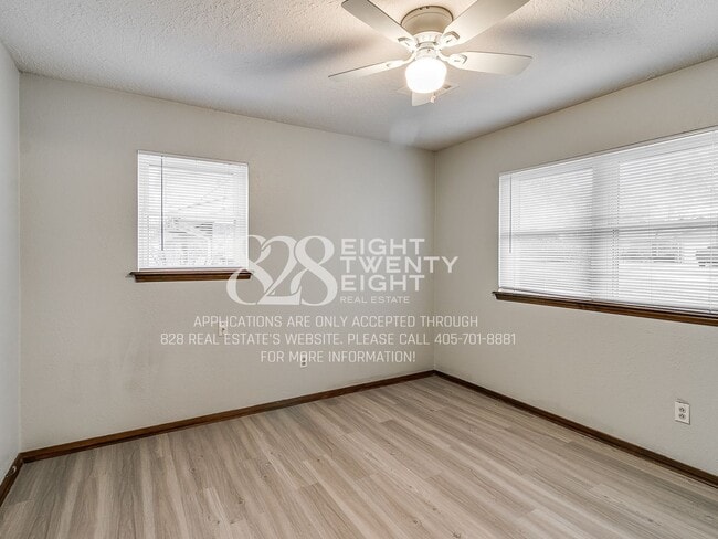 Building Photo - AVAILABLE NOW! Charming 3 Bed/1.5 Bath Single Family Home in West Norman