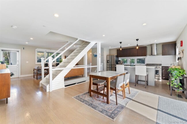 Building Photo - 22 E Clinton Ave