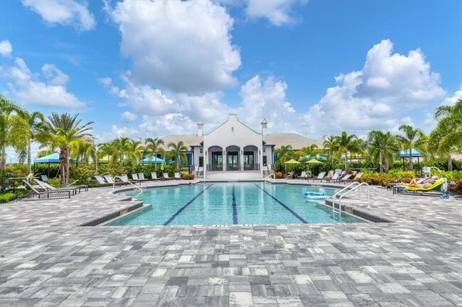 Building Photo - 2617 Star Apple Wy