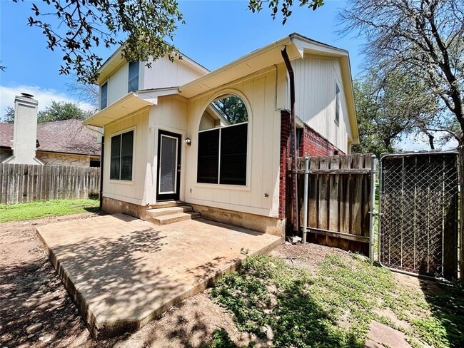 Building Photo - 2909 Lagerway Cove