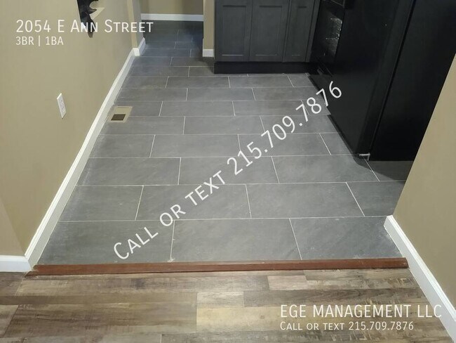 Building Photo - 2054 Ann St